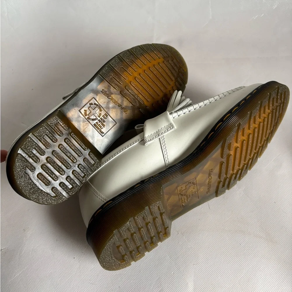 Dr. Martens Women Size 8 Adrian YS White Leather Tassel Loafers NWOT - Picture 8 of 12